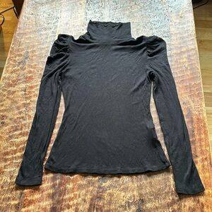 Black I. N. C. turtleneck size S